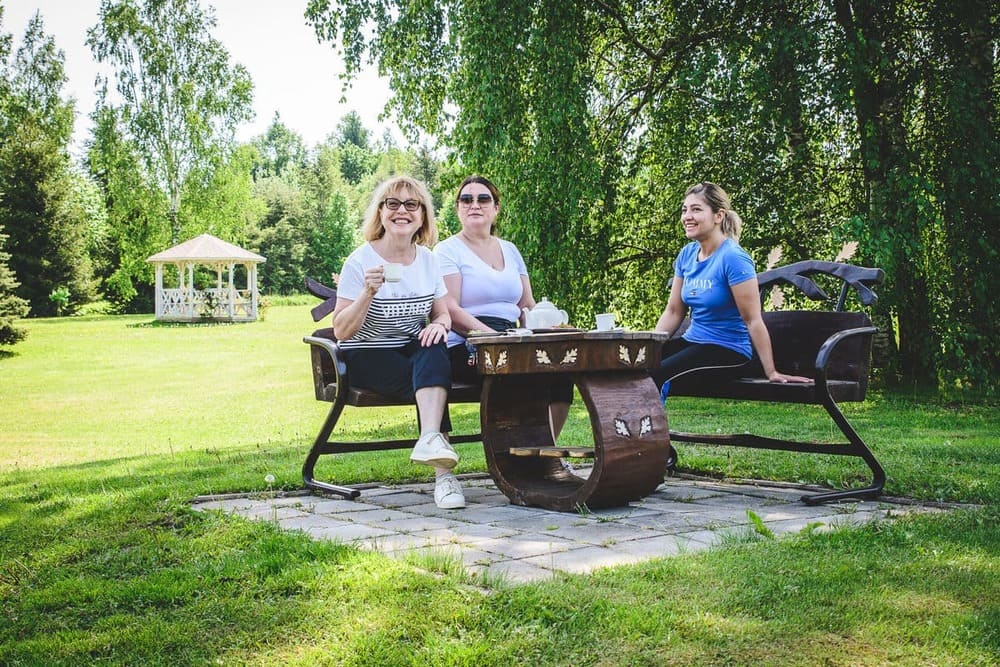 Ravipaast kuuriga paastujad joovad taimeteed